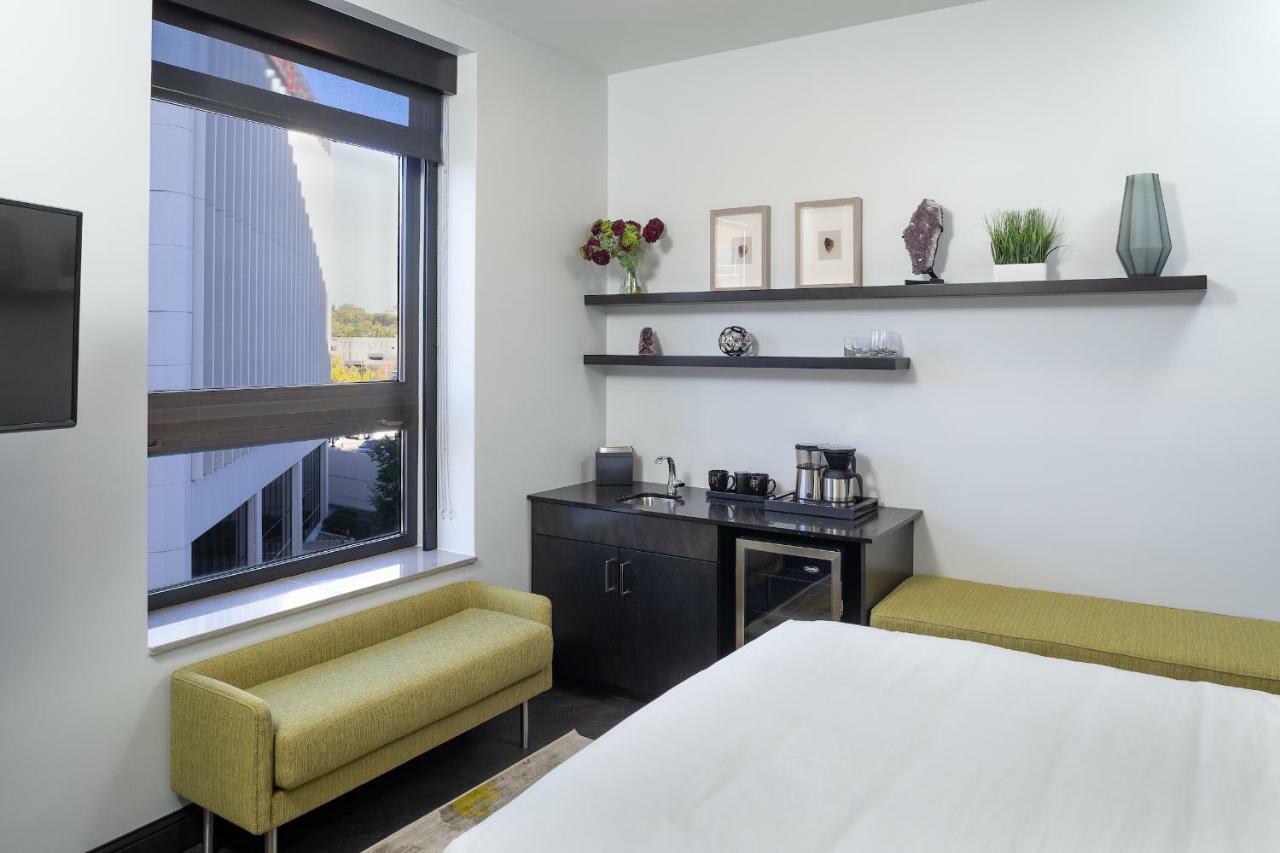 Hotel On Phillips Сиукс Фолс Екстериор снимка